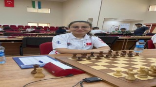 Satranç şampiyonu Gaziantep Kolej Vakfından
