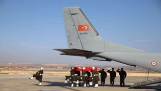 Şehit Piyade Sözleşmeli Er Korkmazın cenazesi Gaziantepe getirildi