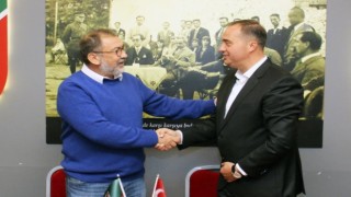 Selahaddin Dinçel: Bu sezon üst ligi hedefleyen ve kupa kaldıran bir Karşıyaka olacak