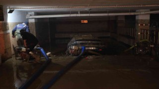 Selin vurduğu yer altı otoparkındaki 245 araç için su tahliyesi yapılıyor