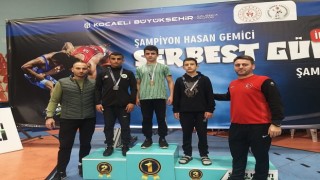 Serbest güreş turnuvasına Düzce damgası