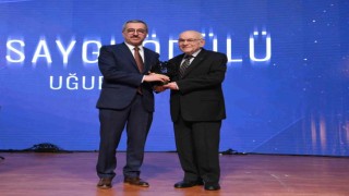 Şiirin başkentinde edebiyat ödülleri sahiplerini buldu