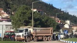 Sinopta kamyonun çarptığı yaya öldü