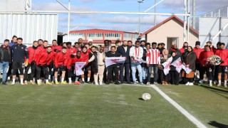 Sivasspora Galatasaray maçı öncesi yabancı öğrencilerden destek