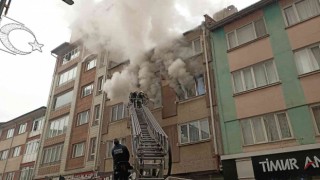 Sivasta korkutan yangın: Yanmaktan son anda kurtarıldı