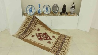 “Soğanlı kabartma halıları” Bayburt halkı ve misafirlerin beğenisine sunuluyor