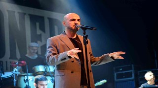 Soner Sarıkabadayının Bursada sevenleriyle buluştu