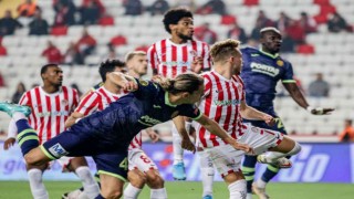 Spor Toto Süper Lig: FTA Antalyaspor: 0 - MKE Ankaragücü: 0 (İlk yarı)