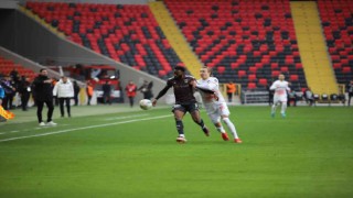 Spor Toto Süper Lig: Gaziantep FK: 0 - Beşiktaş: 0 (Maç devam ediyor)