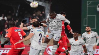 Spor Toto Süper Lig: Ümraniyespor: 1 - Medipol Başakşehir: 3 (Maç sonucu)