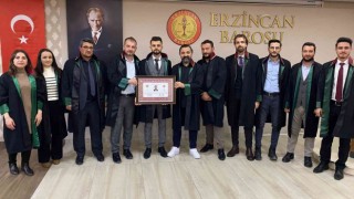 Stajyer avukatlar ruhsatnamelerini aldılar