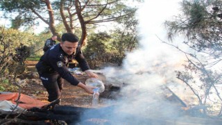 Su dolu bidonlarla alevlerin ormana sıçraması önlendi