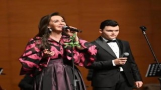 Tavşanlılı genç sanatçı Tunahan Saruhan, Doç. Dr. Aylin Şengül Taşçı ile düet yaptı