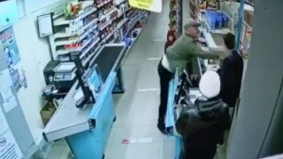 Tekirdağda market çalışanına tokatlı saldırı