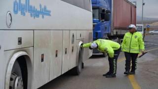Tercanda zorunlu kış lastiği uygulaması yapıldı