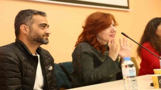 Tiyatrocular gençlere tecrübelerini anlattı
