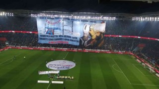Trabzonspor taraftarından Fenerbahçe maçına özel koreografi