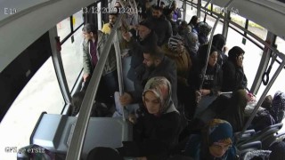 Trafik kazasını görüp bayılan kadını, otobüs şoförü hastaneye yetiştirdi