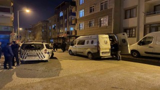 Ümraniyede kadın kaçırma iddiasında baba ve amca eve geldi, kapıya ateş etti