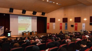Üniversitede, “İslam medeniyetinin inşasında sünnet” paneli düzenlendi