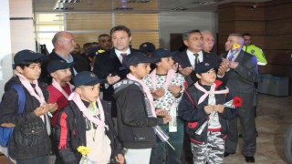 Uşak Emniyet Müdürü Mesut Gezer emekli polislerin ismini künyelere kazıdı