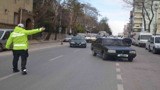 Uşakta 976 sürücüye para cezası kesildi