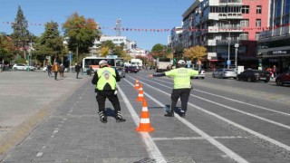 Uşakta bin 65 sürücüye para cezası kesildi