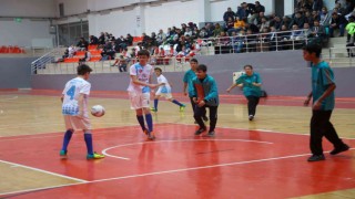 Uşakta dezavantajlı çocuklar spor için bir araya geldi
