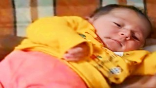 Üzerine çaydanlık devrilen bebek hayatını kaybetti