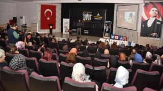 Uzmanı uyardı: İlk 36 ay çocuklar ekrana hiç bakmamalı