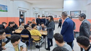 Vali Yardımcısı Dilce, Fen Lisesi öğrencileriyle buluştu