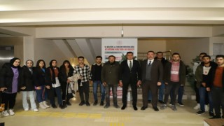 Vali Yardımcısı Kumbasar gençlerle birlikte film izledi