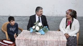 Vali Yılmaz ev ziyaretlerini sürdürüyor