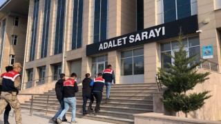 Vanda Afgan göçmenleri rehin alan 4 kişi tutuklandı