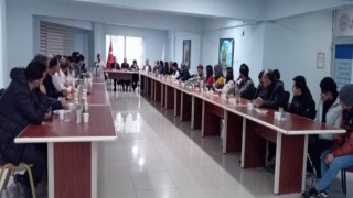 Vanda ‘Çocuk Hakları konulu panel yapıldı