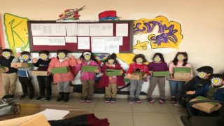 Vanda ihtiyaç sahibi çocuklara kışlık bot ve mont desteği
