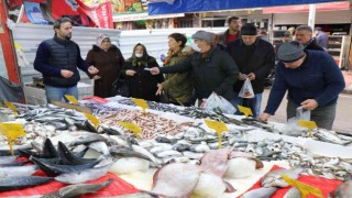 Vatandaş balık fiyatlarından, balıkçı da vatandaştan şikayetçi