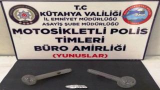 Yunus Timleri bir kişinin üzerinde uyuşturucu ele geçirdi