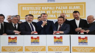 Zeytinburnuna yeni 20 bin metrekarelik kapalı pazar alanı, otopark ve spor tesisi