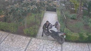 9 suçtan kaydı var: Eve yürüyerek gitmemek için motosiklet çalmış