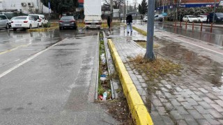 Açık otopark alanında mazgallar çalındı, vatandaşlar isyan etti