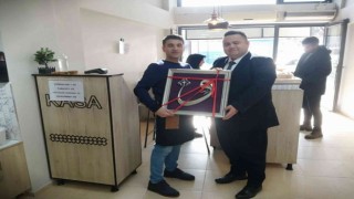 Açılışa çiçek yerine yardım makbuzu