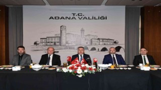 Adana Valisi Elban: “Gazeteciler zor şartlarda doğru bilgiyi vermek için mücadele ediyor”