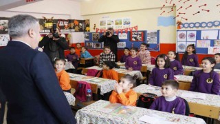 Adanada 516 bin 775 öğrenci karne aldı