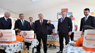 Adanada eğitime 7.6 milyonluk liralık yatırım yapıldı