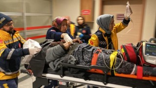 Adıyamanda iki otomobil çarpıştı: 8 yaralı