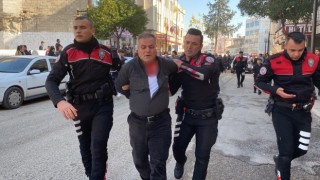 Adıyamanda tekmeli yumruklu araç parkı kavgası: 8 yaralı, 10 gözaltı