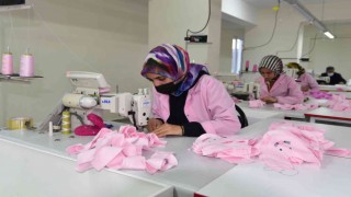 Ahlattaki tekstil atölyeleri kadın istihdamına büyük katkı sağlıyor