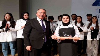 AİÇÜ Gastronomi bölümü öğrencileri İçin “Önlük Giyme” töreni düzenlendi