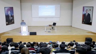 AİÇÜde “Work And Travel Programı ve Amerikada İş Fırsatları” semineri düzenlendi